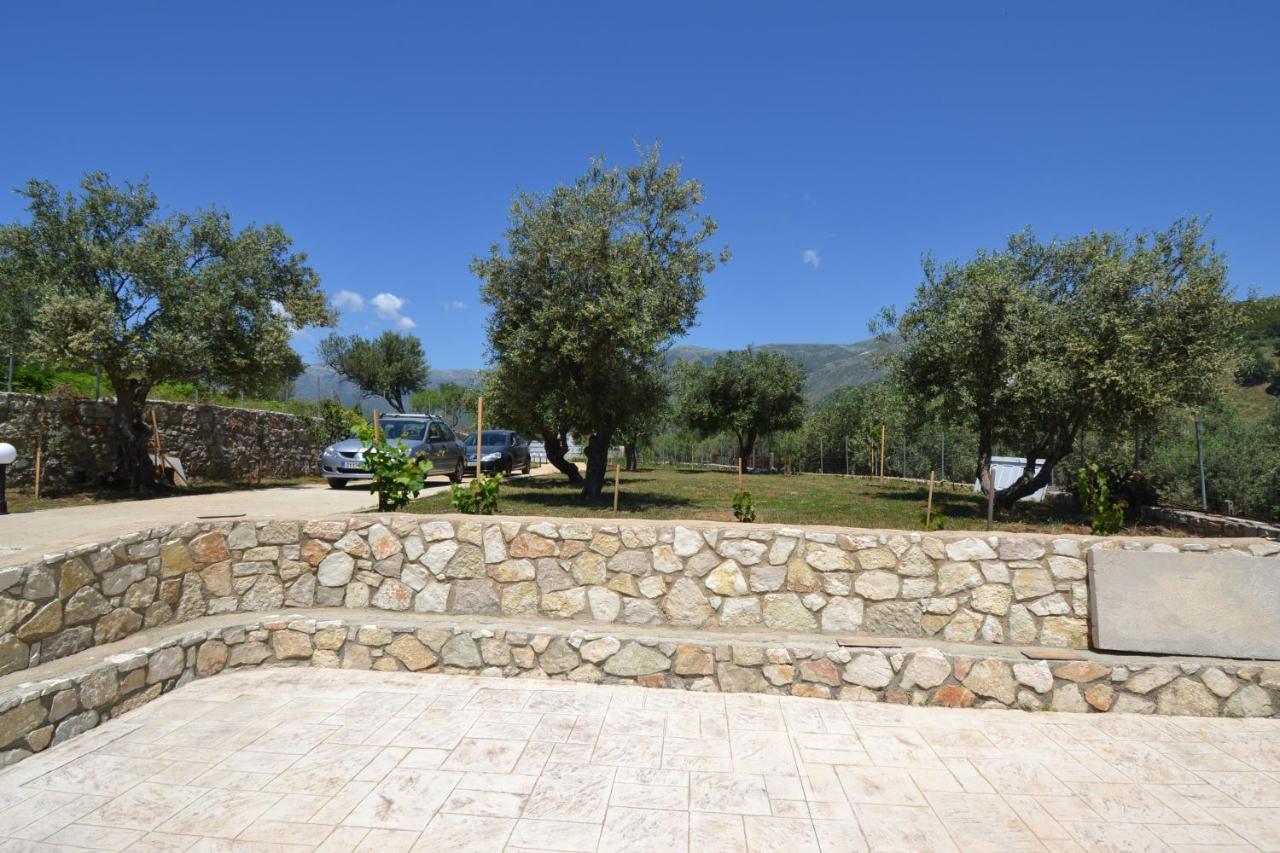 Bujtina Eleni Hotel Himare Luaran gambar